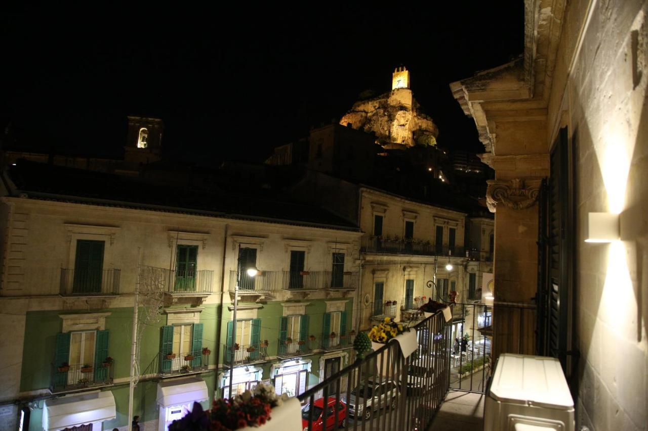 Casa Vacanza Da Dina Módica Exterior foto
